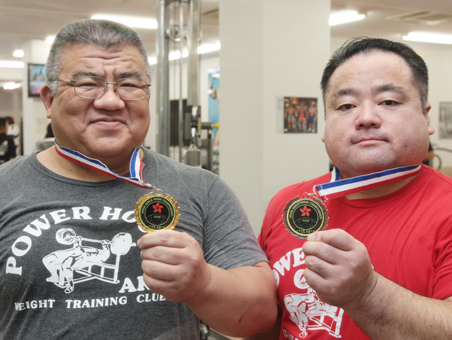 見事金メダルに輝いた古城資久選手(左)と3位の南茂樹選手