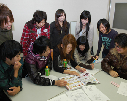 成人式の企画について話し合う実行委員会のみなさん