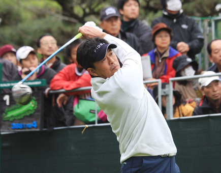 2季連続となるシード権を獲得した前田雄大プロ=日本プロゴルフツアー機構提供