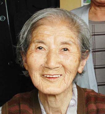 「赤穂伝統の塩づくりを後世に」と唄を作った長棟三枝さん