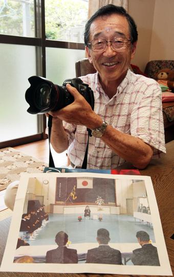 「全日本写真展2010」で金賞に輝いた武本冨重さん