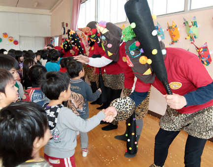 「いい子になるよ」と鬼と約束した子どもたち