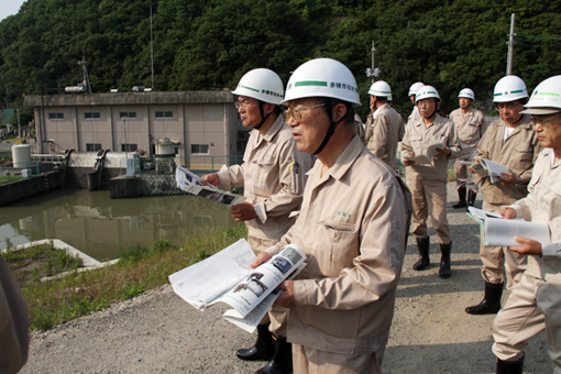 赤穂市内の主なポンプ場などを視察した市水防本部の巡検