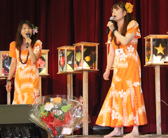 出演者に大きな声援が送られたのど自慢のつどい