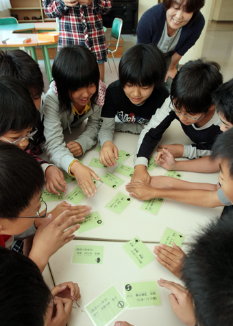 楽しみながら四十七士について学べる「赤穂義士かるた」