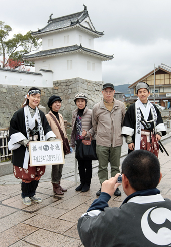 市職員有志がボランティアで始めた写真撮影サービス