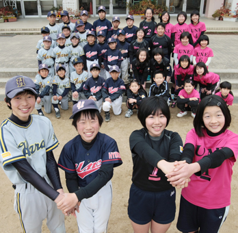 統合して4月から新生チームとなる有年と原のスポーツ少年団