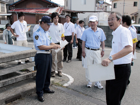 塩屋西地区の交通安全総点検