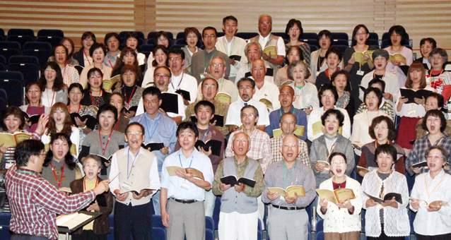 本番に向けて練習する「ハーモニー第九合唱団」