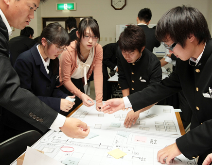 避難所運営の難しさを模擬体験した防災ゲーム