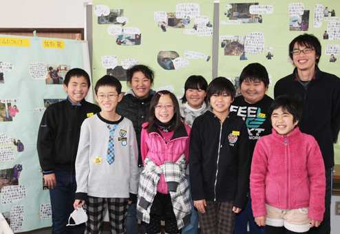 遺跡探検の学習成果を展示した原小6年生