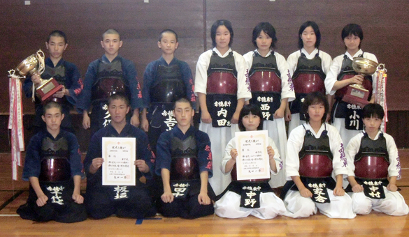 市中学総体剣道は男子が赤穂、女子は赤穂東が団体優勝