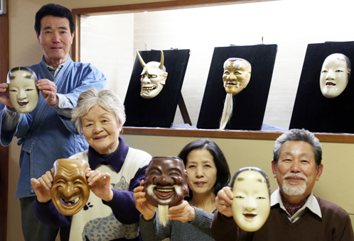 桃井ミュージアムで開催中の能面展と出品者のみなさん