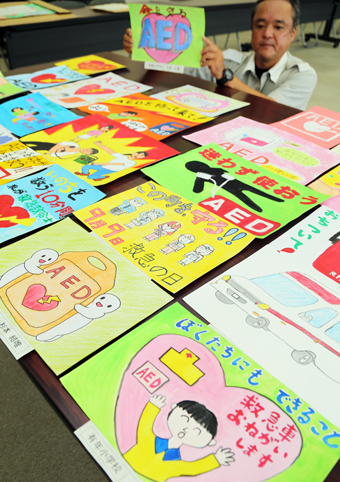 市内小中学生から寄せられた救急イラスト作品