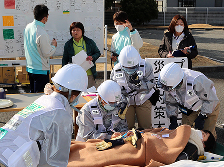 「医療法人伯鳳会」の運営する病院など14機関が参加した大規模災害訓練