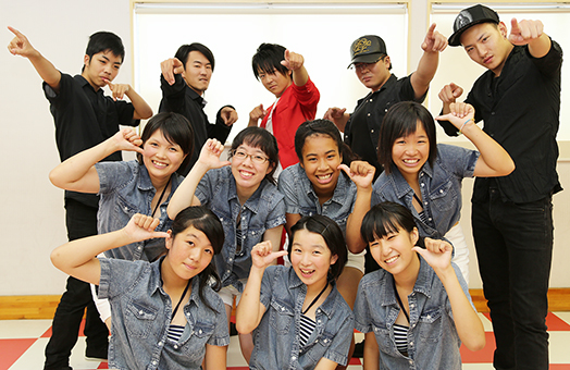 「市民の夕べ」へ向けて意気込むダンスユニット「A−girls」と「A−Soul Brothers」