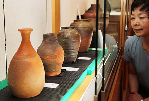 加子浦歴史文化館で開催中の「備前焼ブランド」展