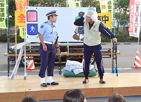 観客の評判も上々だった赤穂署員による交通安全コント
