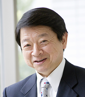 講演会で来穂する片山善博・元総務大臣