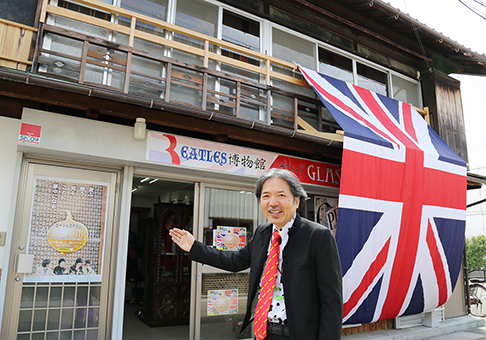 古民家を改修してビートルズサロンを開設する岡本備さん