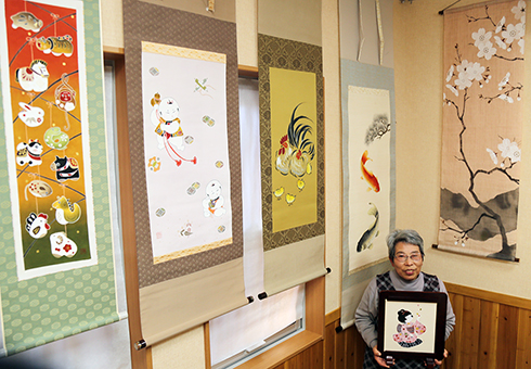 久保和子さんの作品が並ぶ手描き友禅染め展
