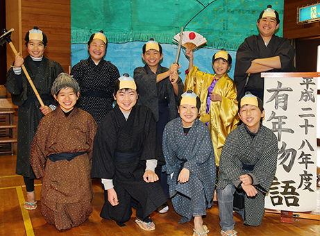 「ふるさとの良さを伝えたい」と創作劇上演へ向けて気持ちを合わせる有年小6年生