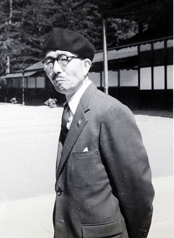 在りし日の平尾孤城氏=遺族提供