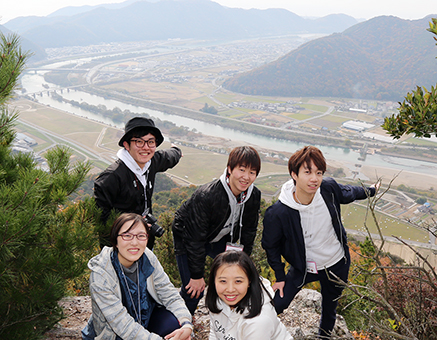 山上からの眺望がすばらしかった尼子山登山会