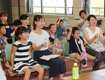 楽しく手話を教わった親子手話教室