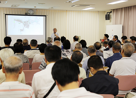 工事再開を前に開かれた御崎メガソーラー発電所の工事説明会