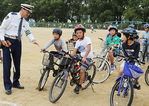 城西小であった自転車交通安全教室