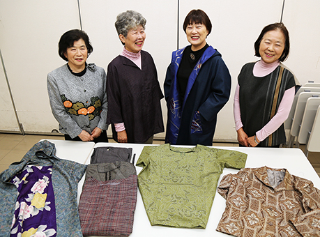 古着をリメイクした洋服