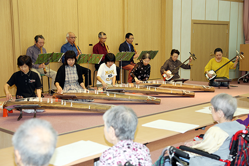 今回で34年続いた「はとぽっぽ」の桜谷荘慰問