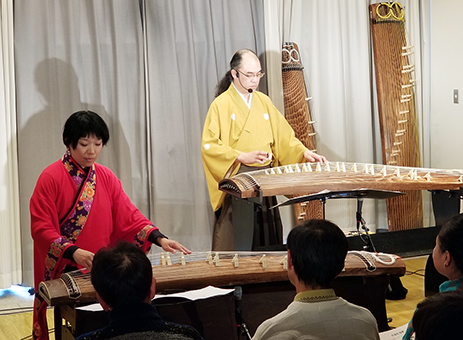多彩な音色で客席を魅了した箏演奏会