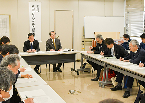 新型コロナウイルス感染症への対応を協議した対策本部会議=市提供