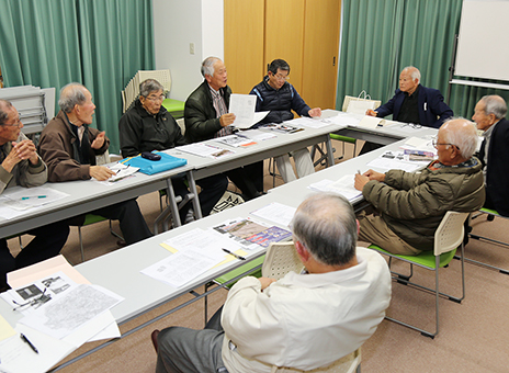 事業計画などを話し合う「『塩のまち』塩屋の歴史を学ぶ会」の役員会
