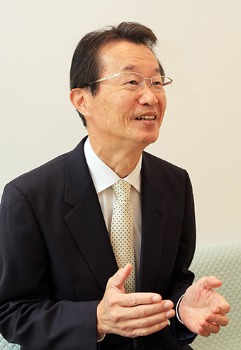 来春の赤穂市議選へ立候補を正式表明した中谷行夫さん