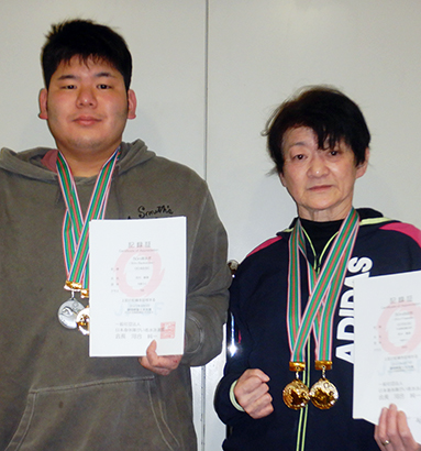 日本パラ選手権で優勝を飾った吉川真澄さんと古川修哉さん=光都SC提供