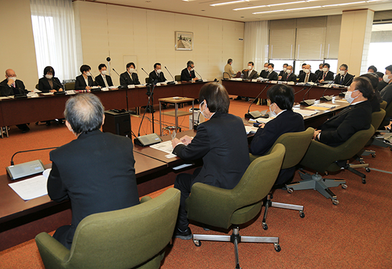 赤穂市民病院経営検討委報告書について協議した全員議員協議会